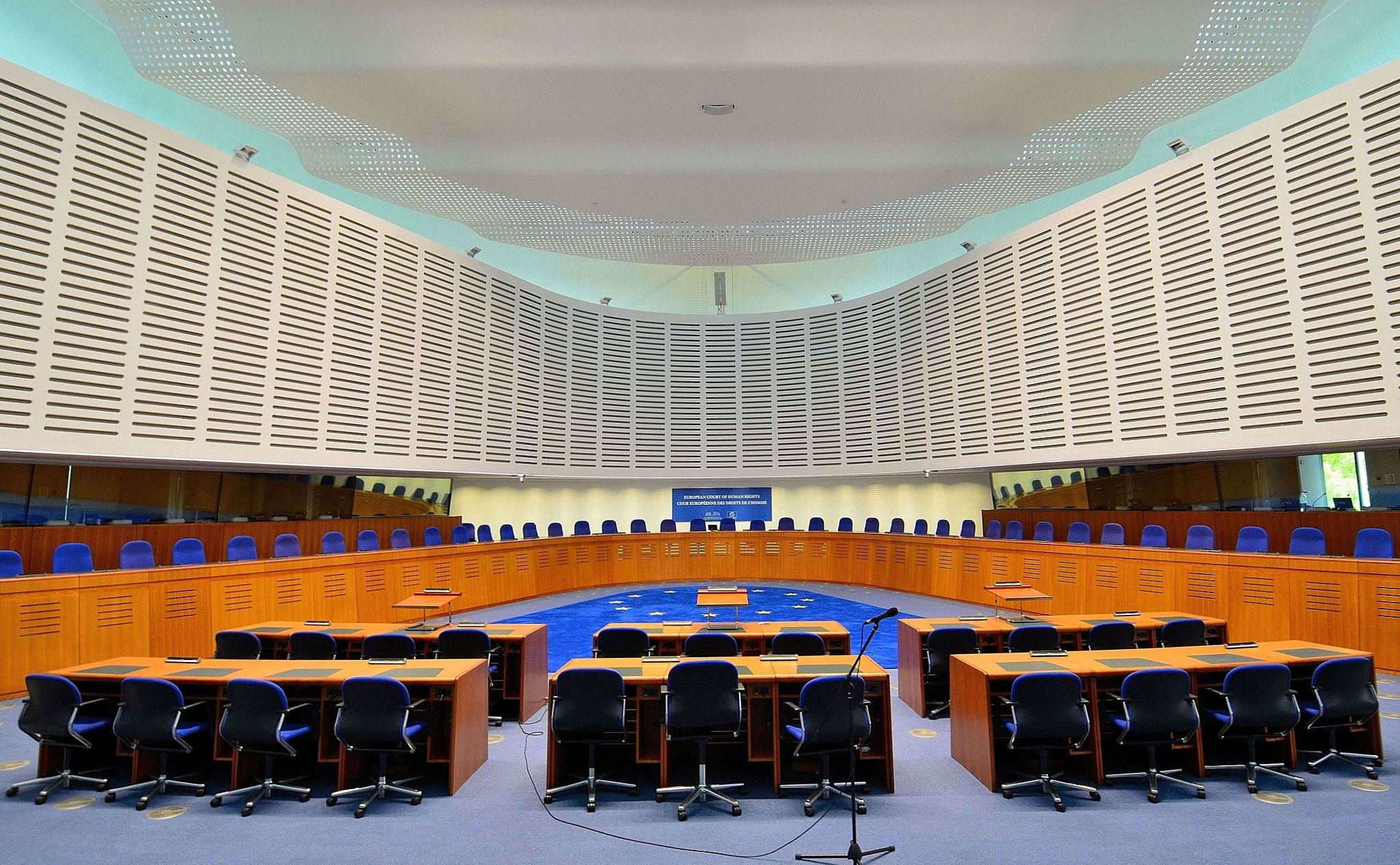 Courtroom_European_Court_of_Human_Rights_01
