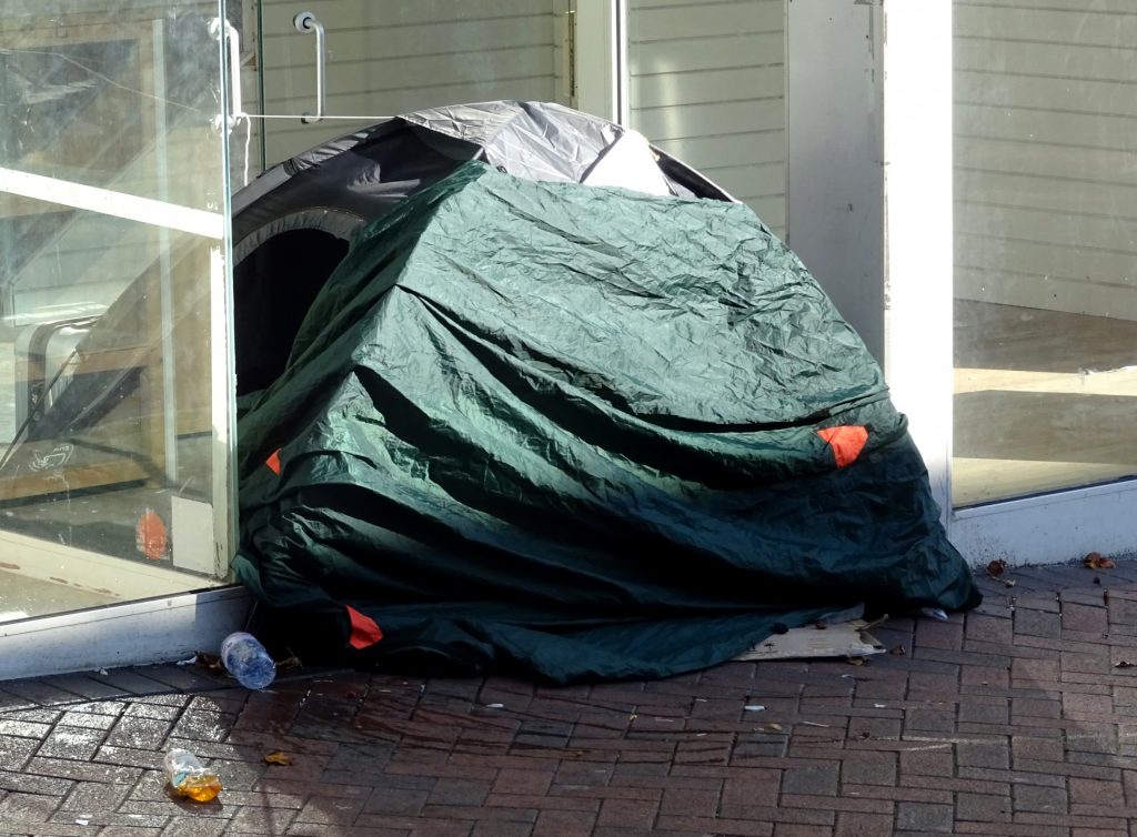 https://www.publicdomainpictures.net/en/view-image.php?image=268451&picture=homeless-tent-in-shop-doorway